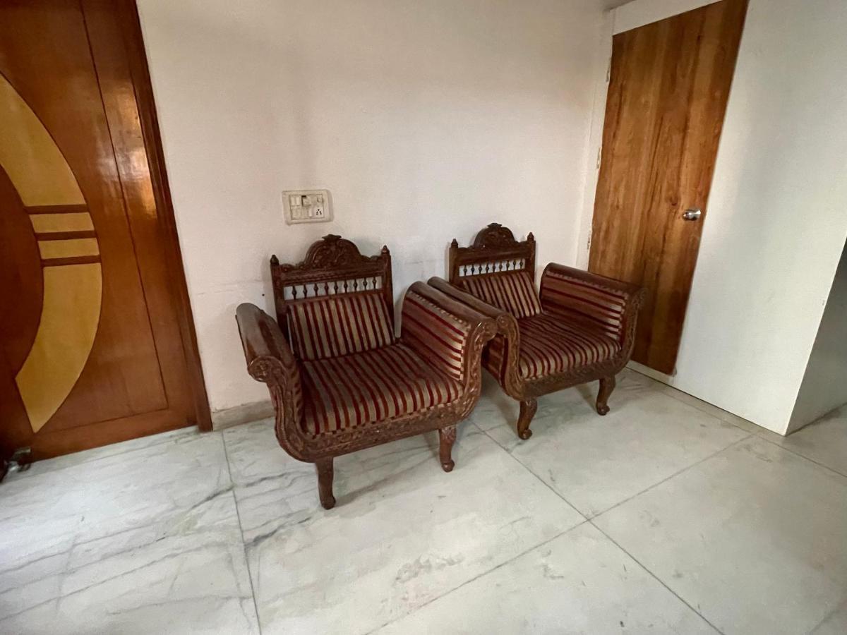 1Bhk Entire Floor With Full Kitchen And 2 Halls Very Spacious Near Medanta Hospital Best For Parties Gurgaon Esterno foto